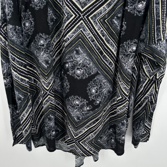 Free People Walking on a Dream Tunic Top Women's Large Black Geo Print Keyhole - Picture 4 of 12